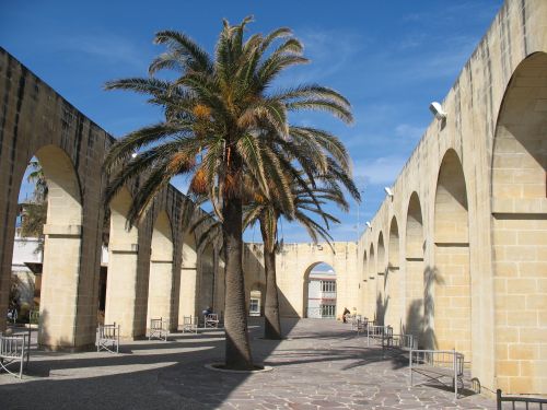 LA VALETTE, LE CHEF D’ŒUVRE DES CHEVALIERS