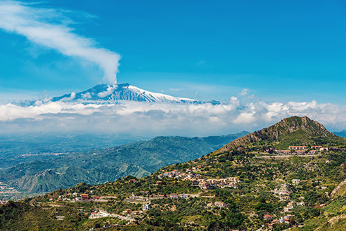 LA SICILE : lʹEtna et Modica