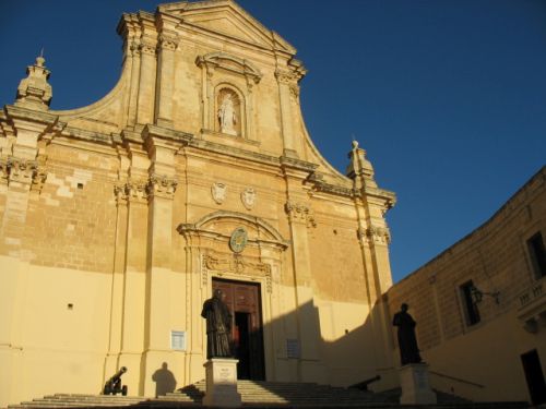 Safari en Jeep por Gozo y Crucero por Comino